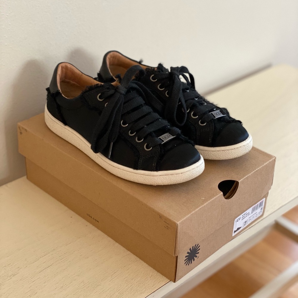 Ugg Milo spill seam sneaker